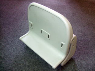 ブロー成型品